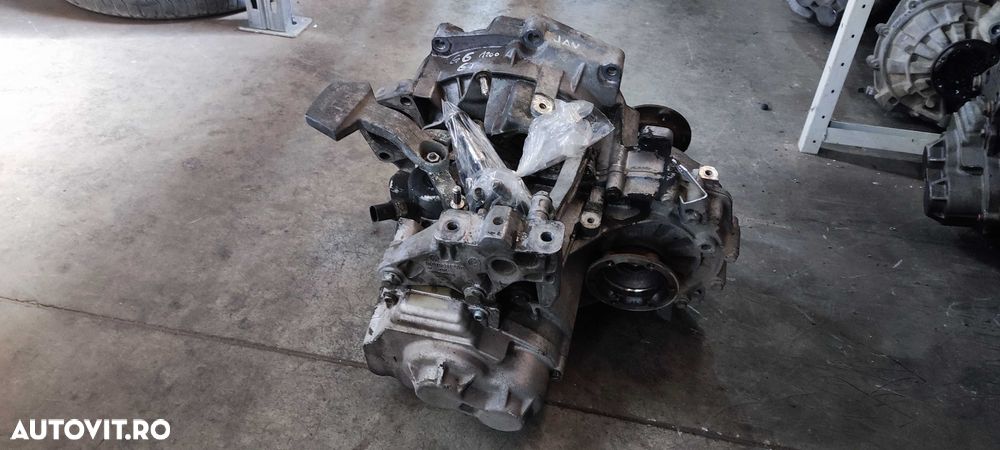 Cutie manuala 6 trepte volksagen vw golf 5 cod cutie JAU - 6