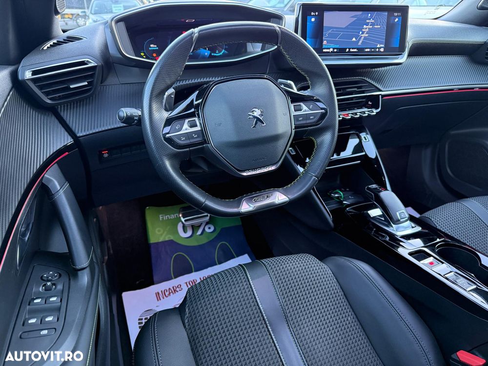 Peugeot 2008 1.2 L PureTech STT EAT8 GT Line - 27