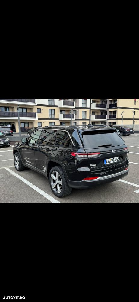 Jeep Grand Cherokee - 1