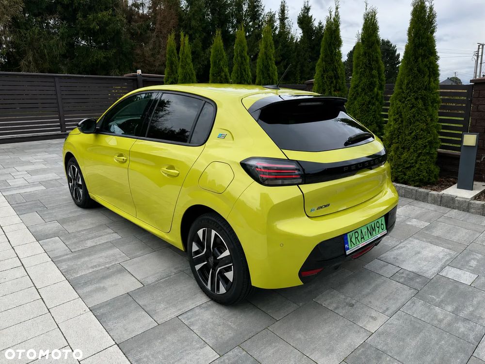 Peugeot 208 50kWh Allure - 5