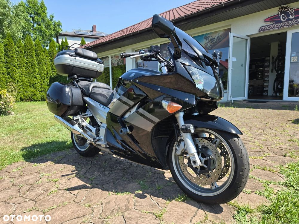 Yamaha FJR - 2