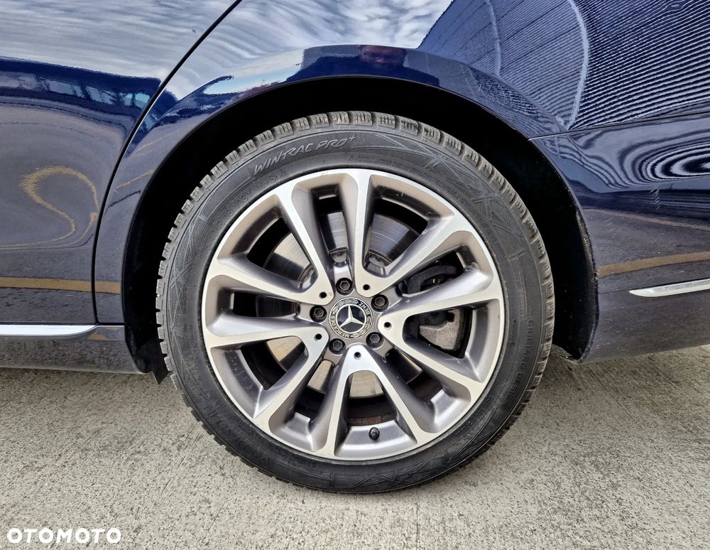 Mercedes-Benz Klasa E 450 4Matic 9G-TRONIC Exclusive - 17