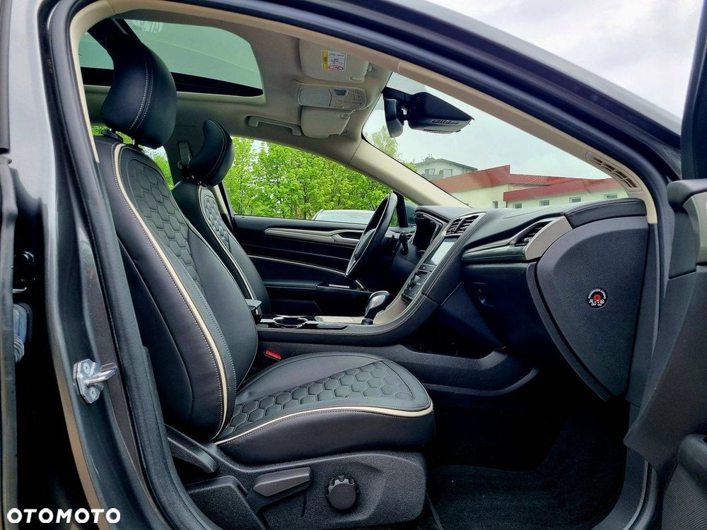 Ford Mondeo 2.0 EcoBoost STart-Stopp Autom Vignale - 17