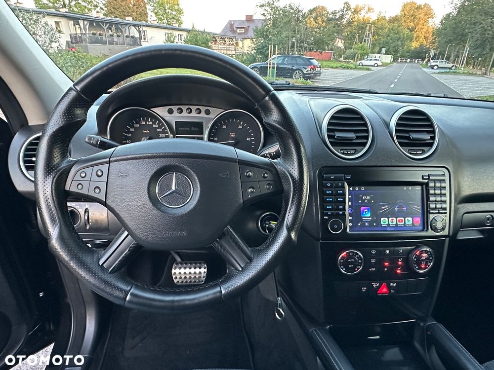 Mercedes-Benz ML - 36
