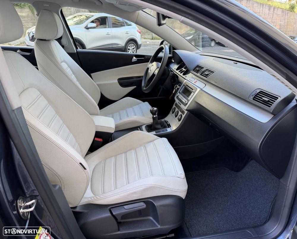 VW Passat 2.0 TDI Edition Highline - 20