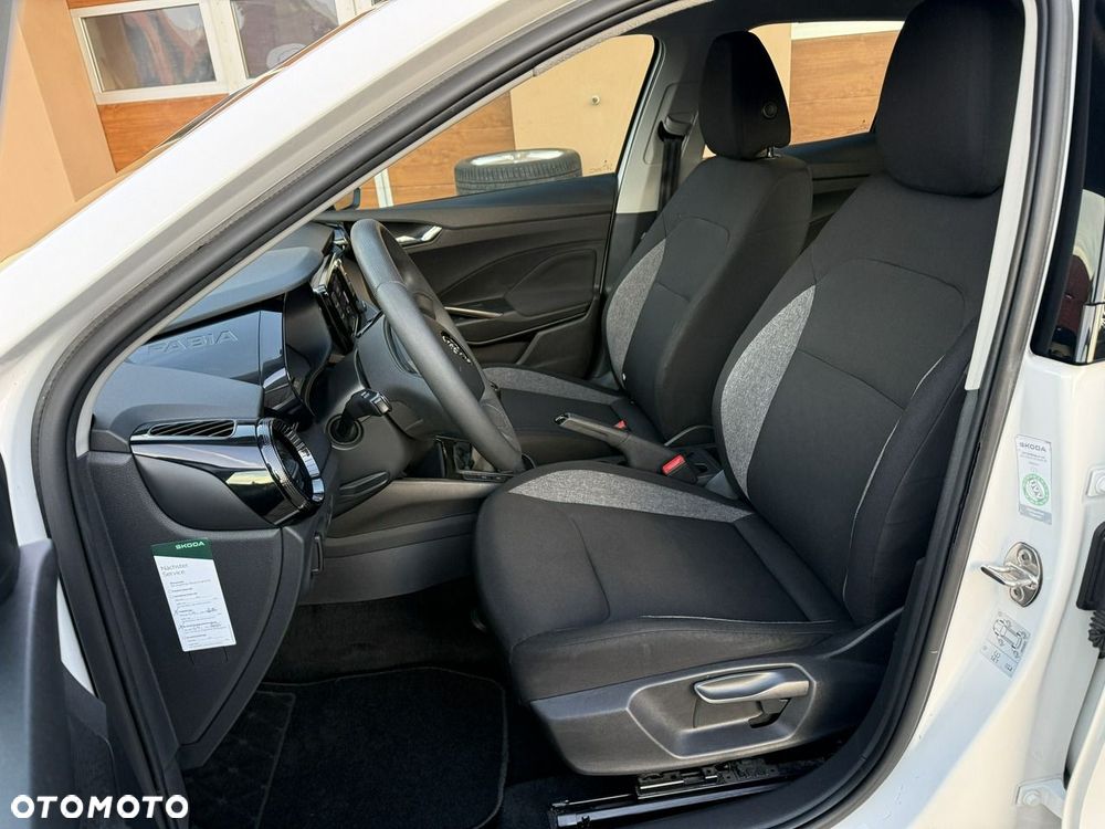 Skoda Fabia 1.0 MPI Active - 19