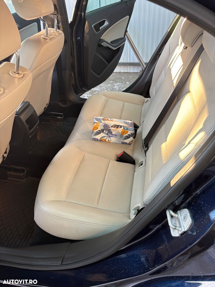 Mercedes-Benz A 180 - 9