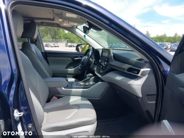 Toyota Highlander - 14