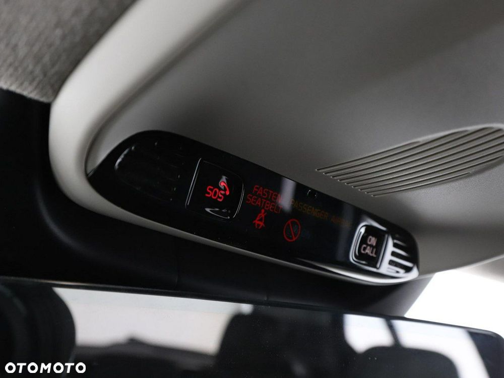 Volvo XC 40 T2 Momentum Core - 37