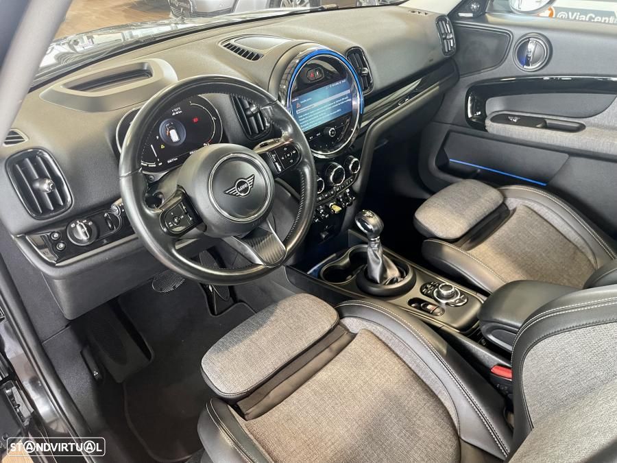 MINI Countryman Cooper SE ALL4 Auto - 14