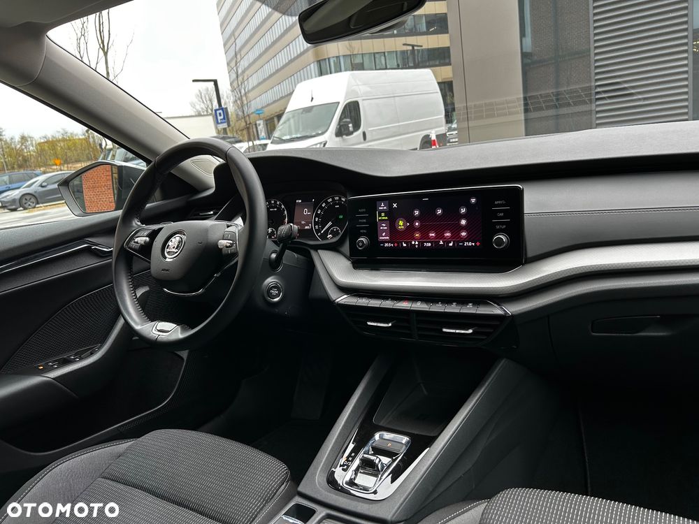 Skoda Octavia 2.0 TDI Ambition DSG - 32