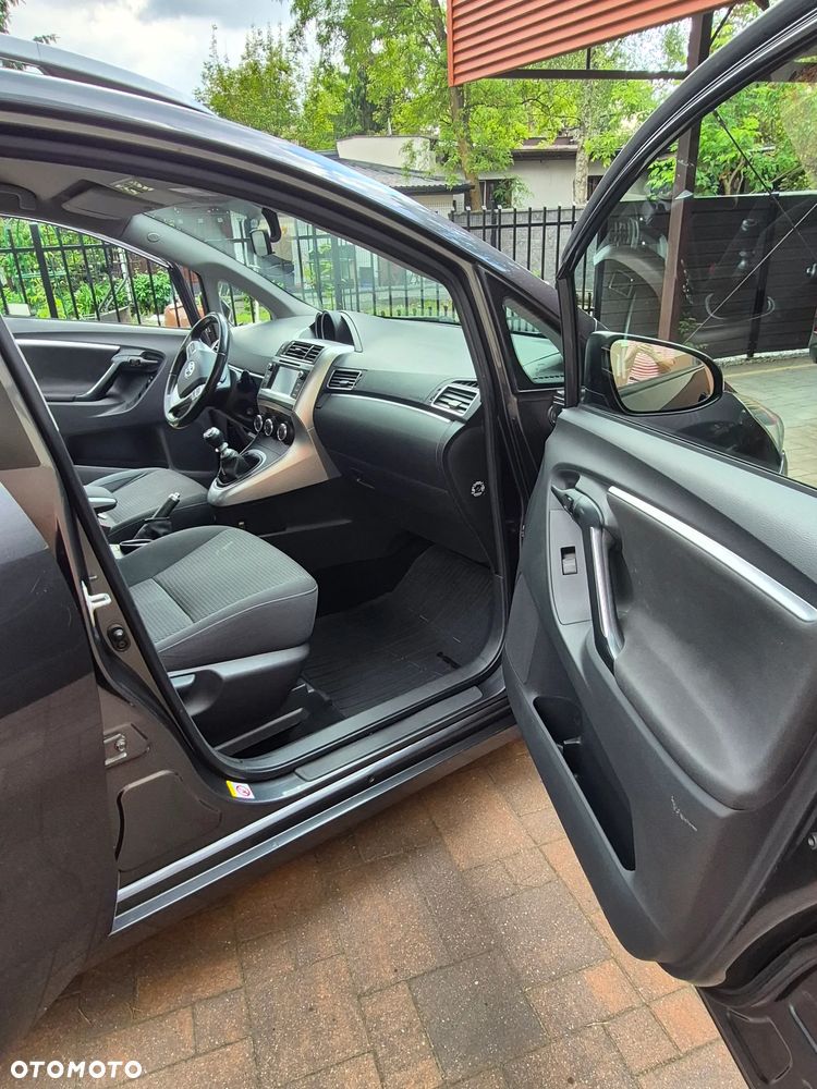 Toyota Verso 1.6 D-4D Active 7os EU6 - 13