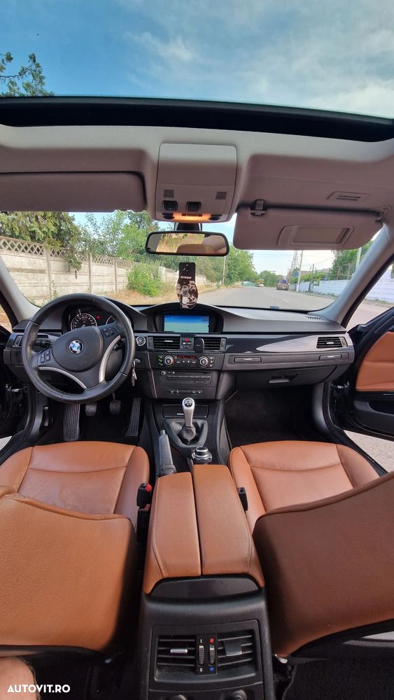 BMW Seria 3 320d - 13