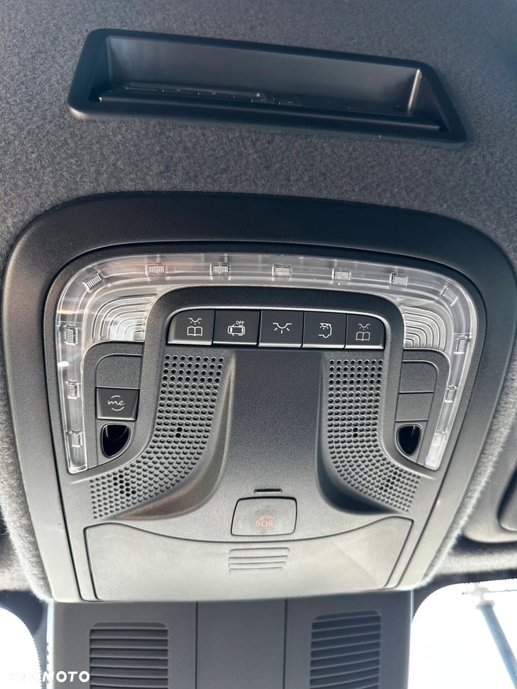 Mercedes-Benz Sprinter - 24