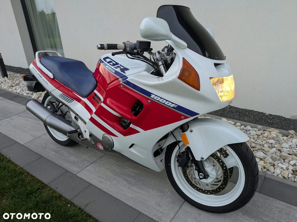 Honda CBR - 11