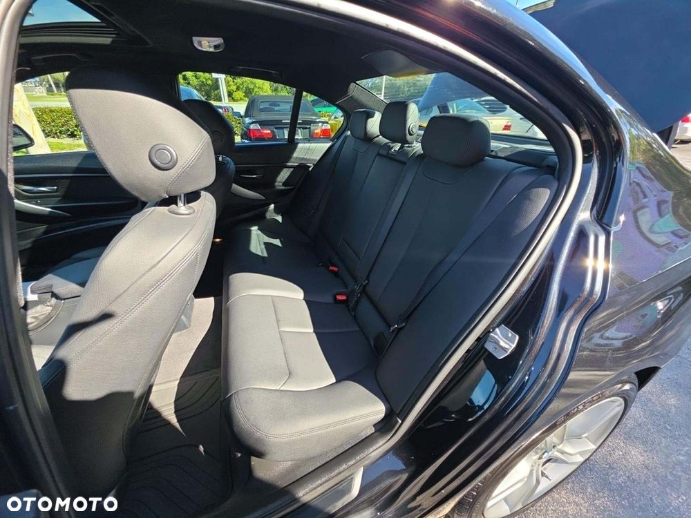 BMW Seria 3 328i Modern Line - 10