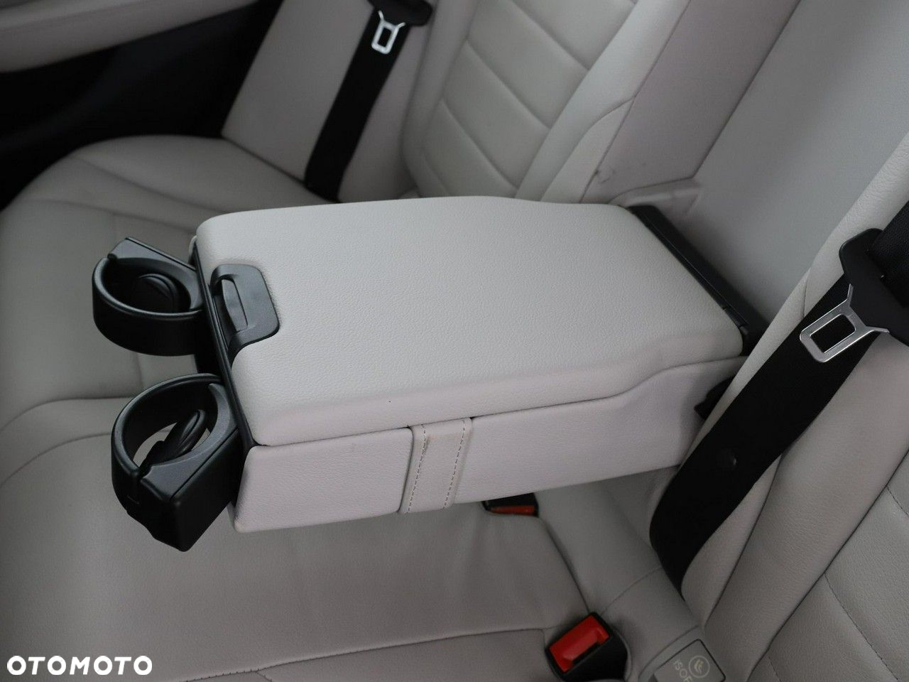 Mercedes-Benz Klasa C 200 (BlueTEC) d T Avantgarde - 40