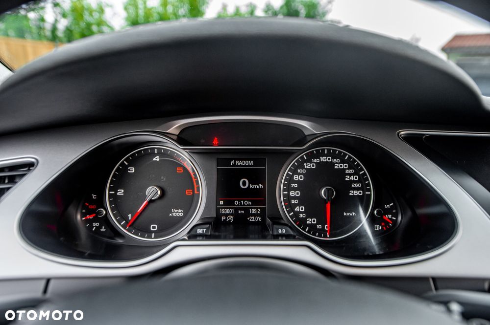 Audi A4 Avant 2.0 TDI Quattro Design S tronic - 18
