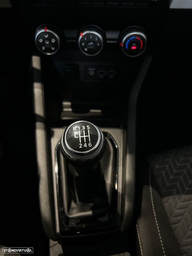 Renault Clio - 21