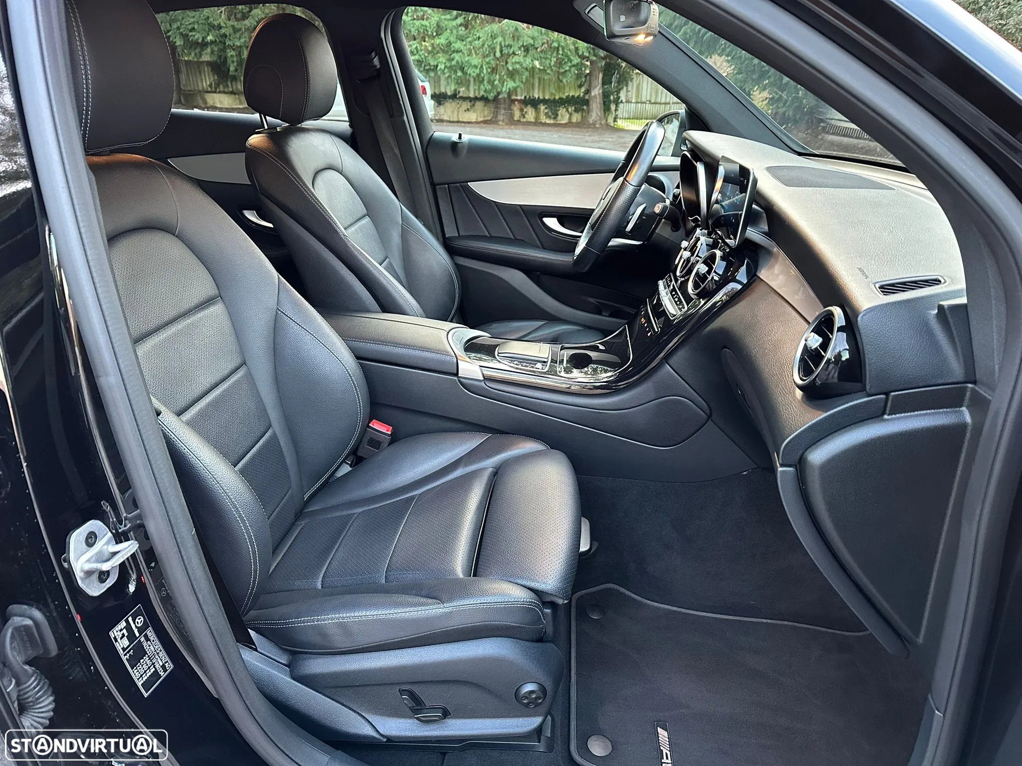 Mercedes-Benz GLC 300 de Coupé 4Matic - 8