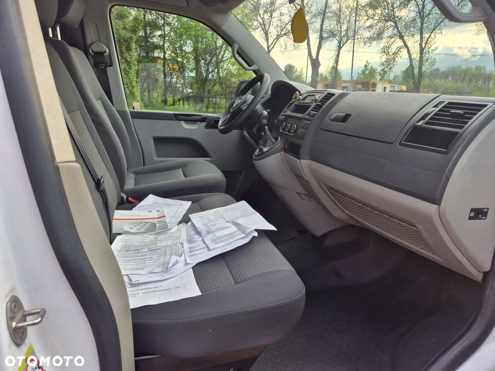 Volkswagen T5 - 19