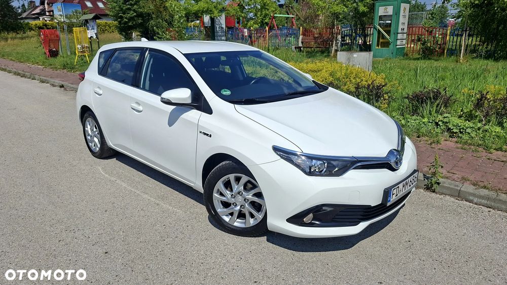Toyota Auris 1.8 HSD Luna - 13