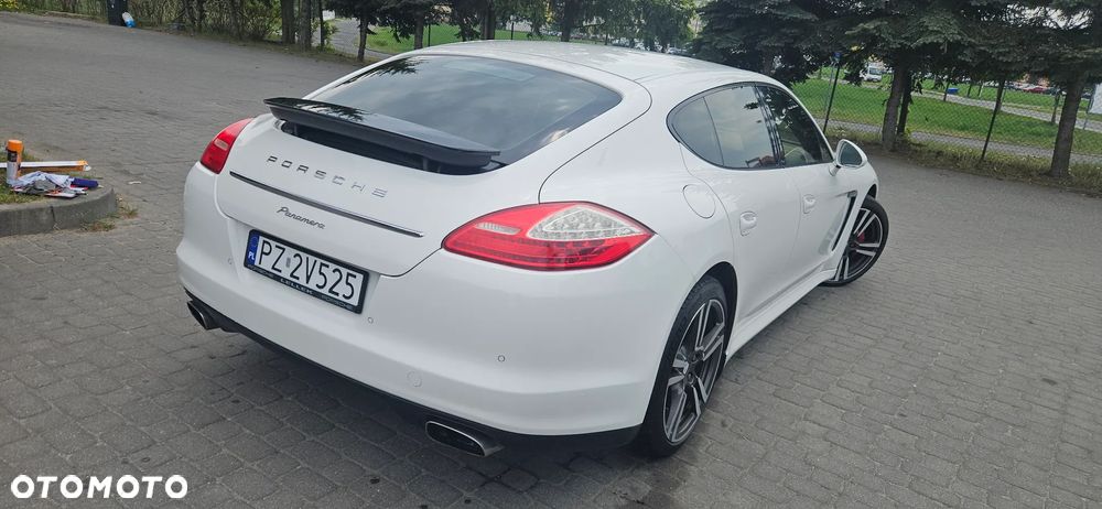 Porsche Panamera Diesel Platinum Edition - 12