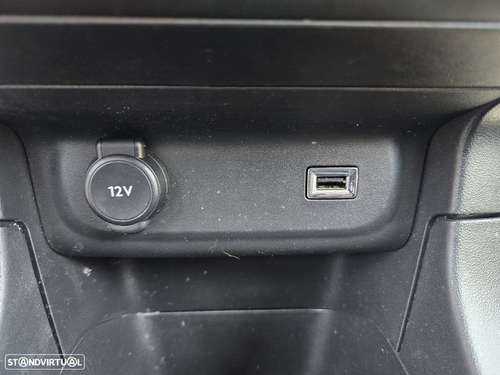 Citroën C3 1.2 PureTech C-Series - 36