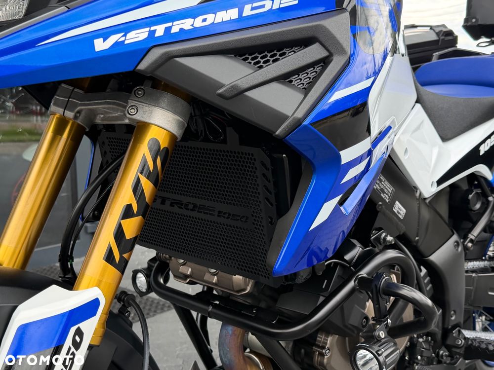 Suzuki V-STROM - 36