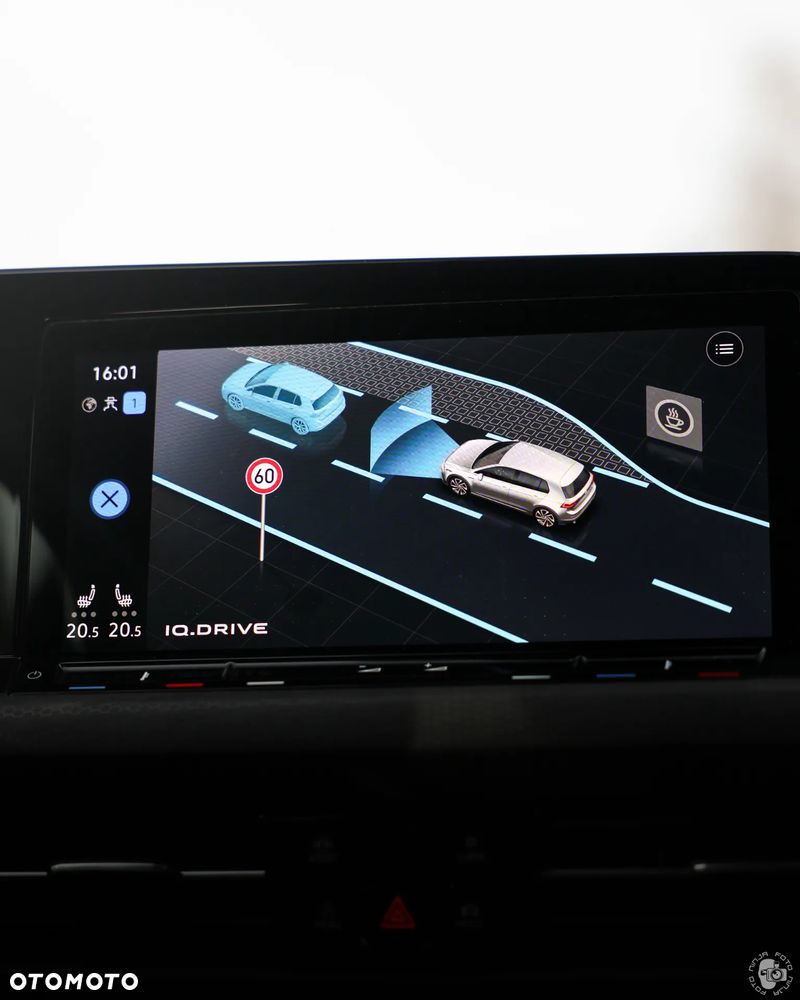 Volkswagen Golf GTI 2.0 TSI OPF DSG Performance - 22