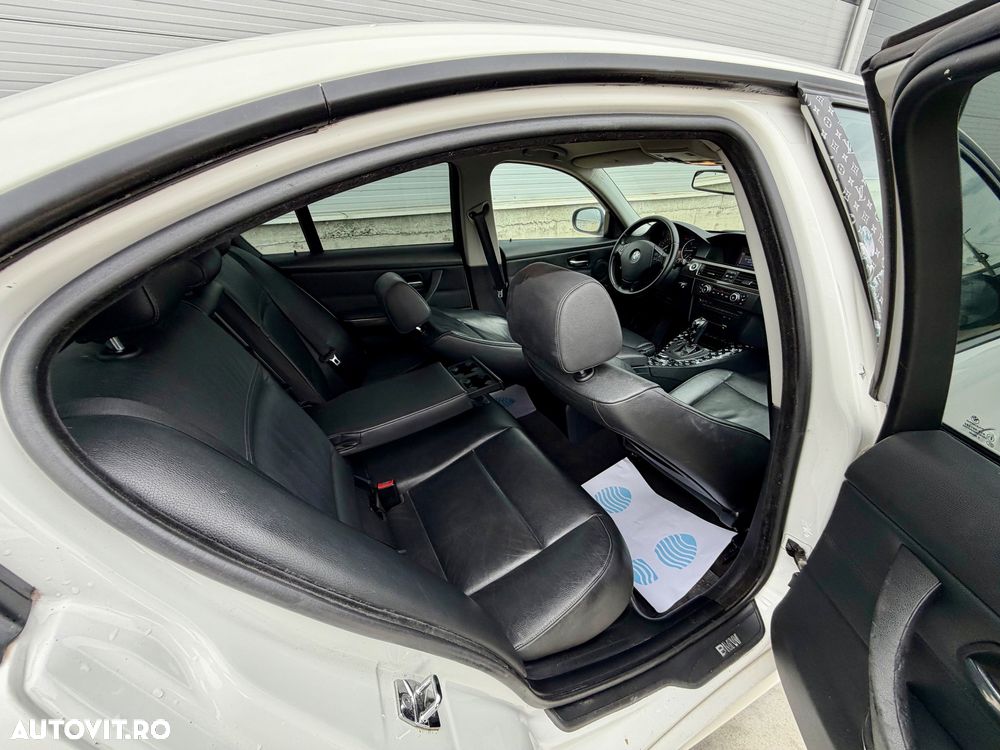 BMW Seria 3 320d DPF Aut. - 9