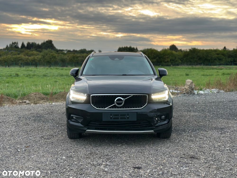 Volvo XC 40 T4 AWD Geartronic Momentum Pro - 4