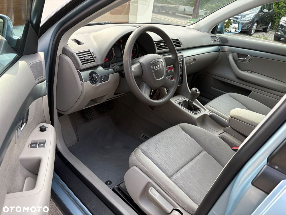 Audi A4 Limousine 1.6 - 7