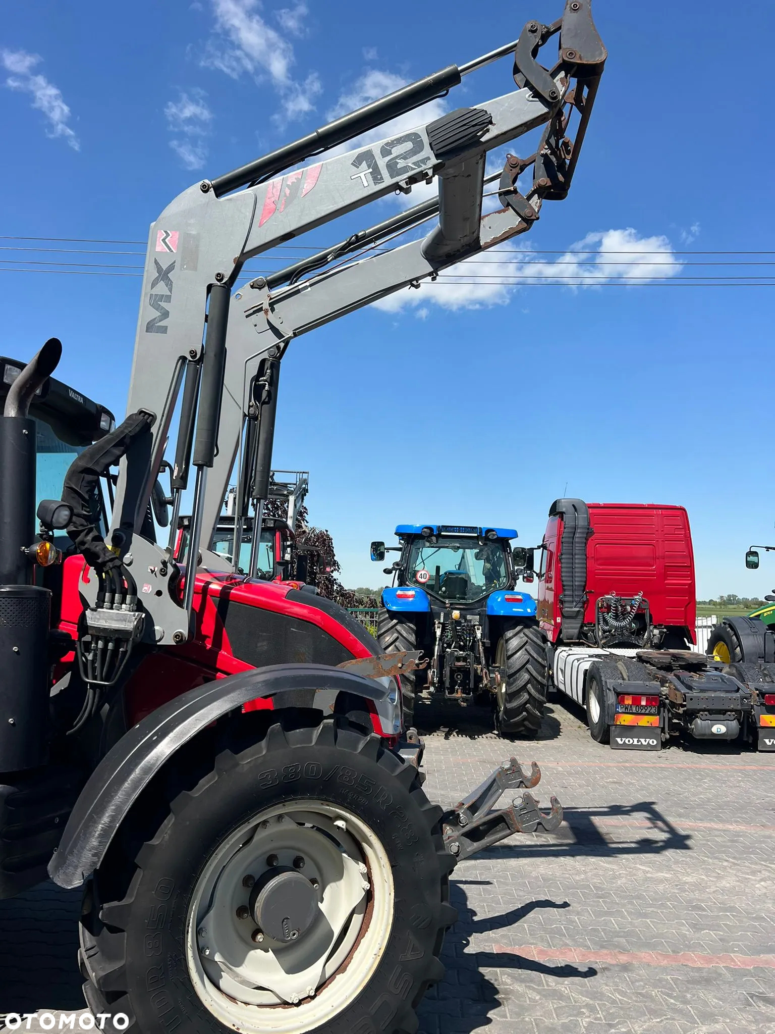Valtra N 123 1663 DIRECT  JOHN DEERE 6330 - 24