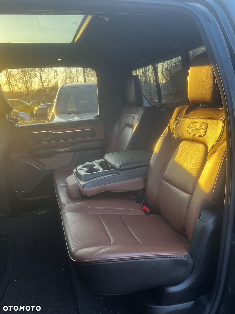 RAM 1500 5.7 Crew Cab Shortbed Longhorn Chrome - 12