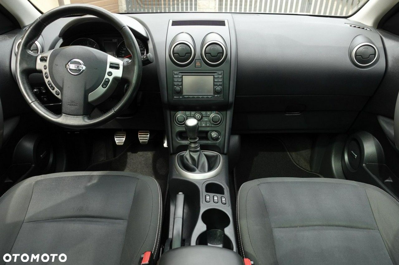 Nissan Qashqai+2 - 14