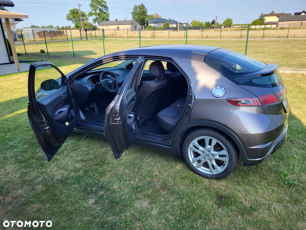 Honda Civic 1.8 Comfort - 8