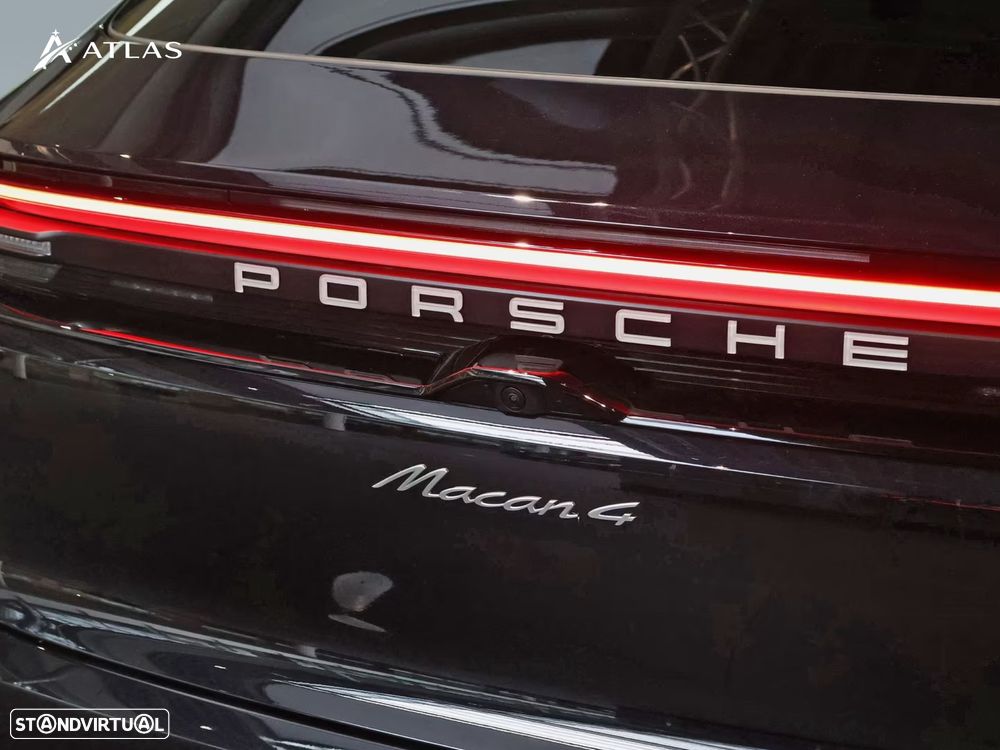 Porsche Macan Electric 4 - 13