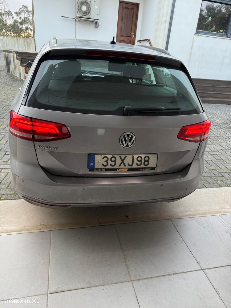 VW Passat Variant 2.0 TDI Business DSG - 4