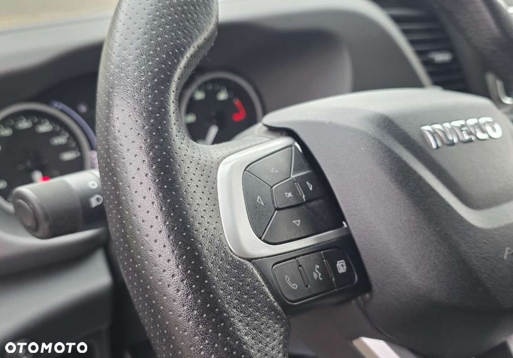 Iveco Daily 35S18 - 16