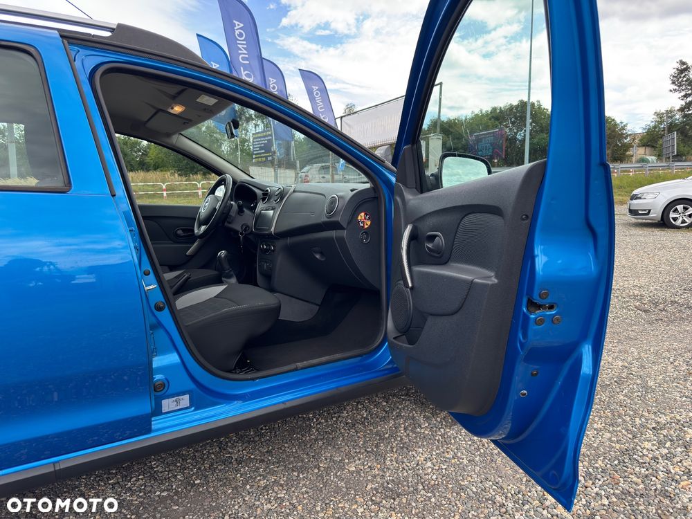 Dacia Sandero 0.9 TCe SL Celebration S&S - 22