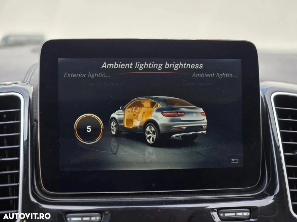 Mercedes-Benz GLE 350 d 4Matic 9G-TRONIC AMG Line - 37