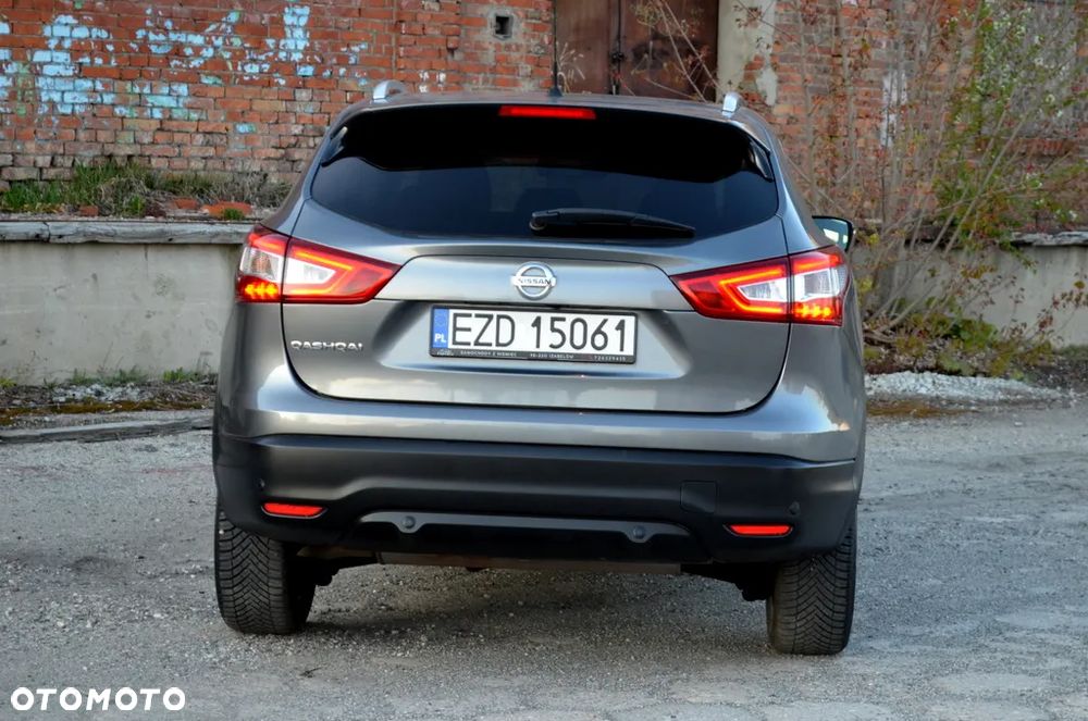 Nissan Qashqai 1.6 DIG-T N-Connecta - 18