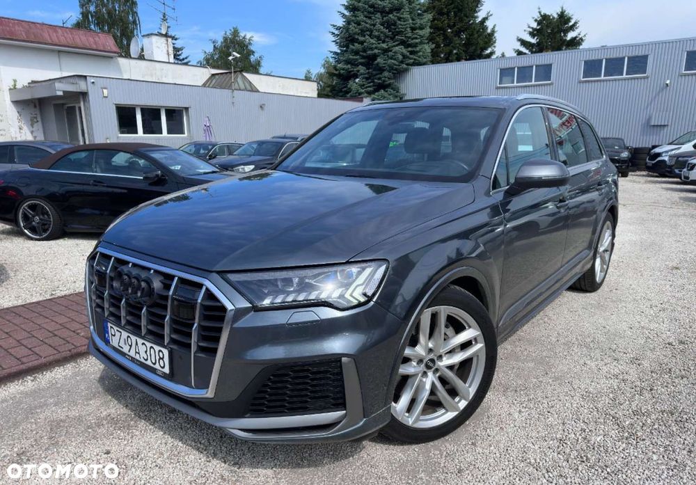 Audi Q7 - 1
