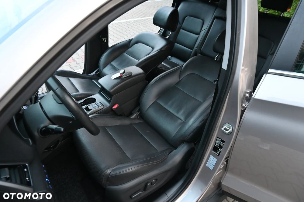 Hyundai Tucson 2.0 CRDI 4WD Automatik Premium - 39