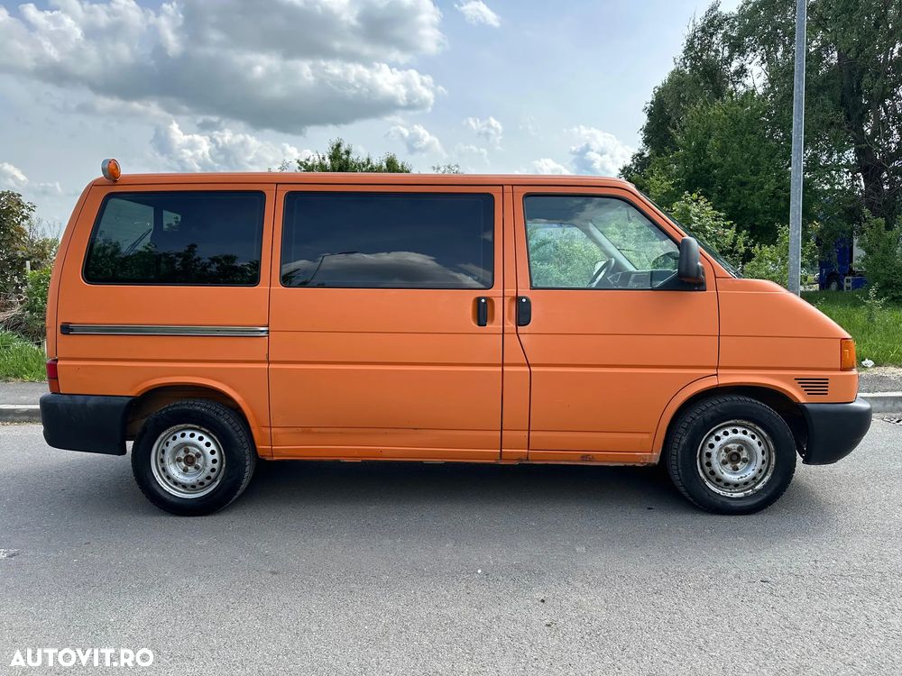 Volkswagen Transporter - 1