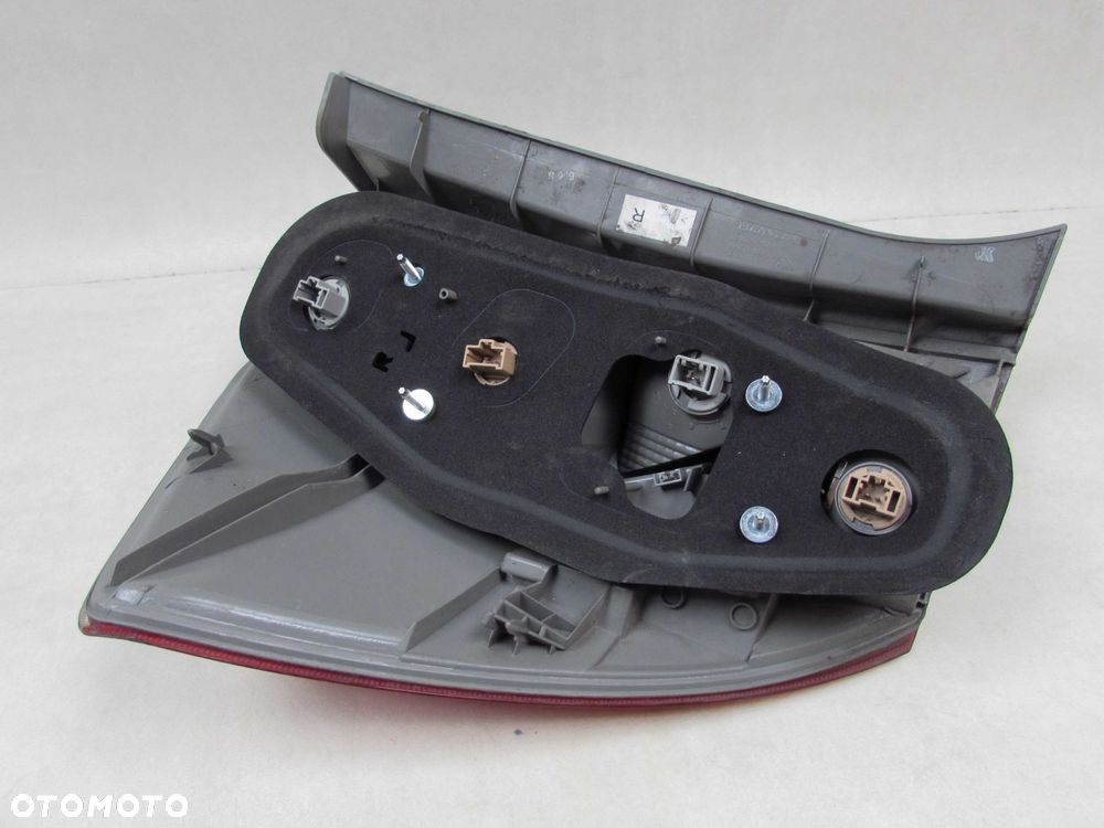 HONDA FR-V FRV LAMPA TYL PRAWA 04-09 - 4