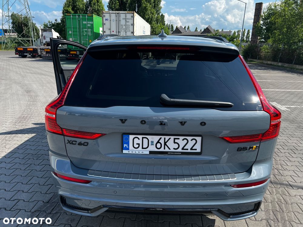Volvo XC 60 B5 B AWD Momentum Pro - 5
