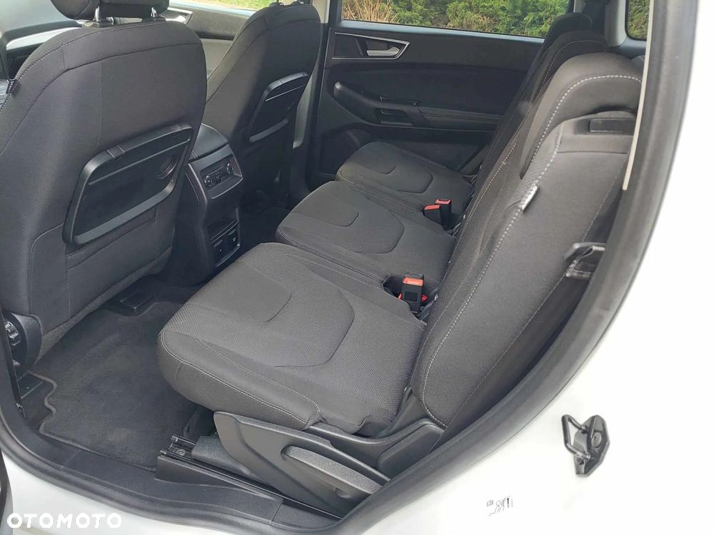Ford S-Max - 8