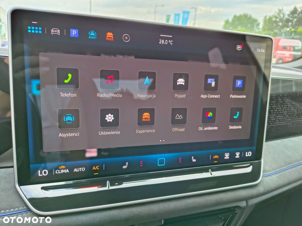 Volkswagen Tiguan - 13